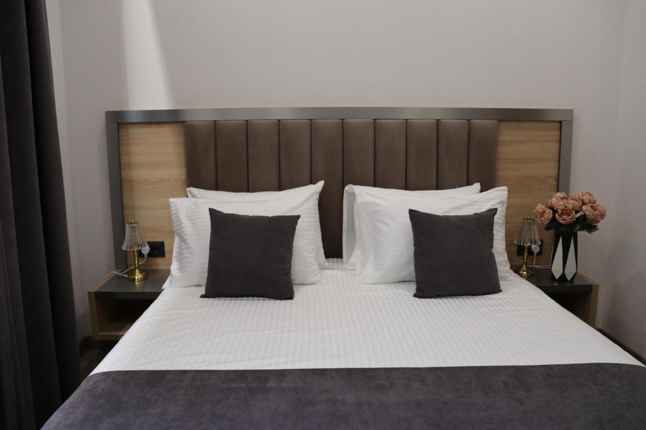Orion Aparthotel Jerevan Buitenkant foto