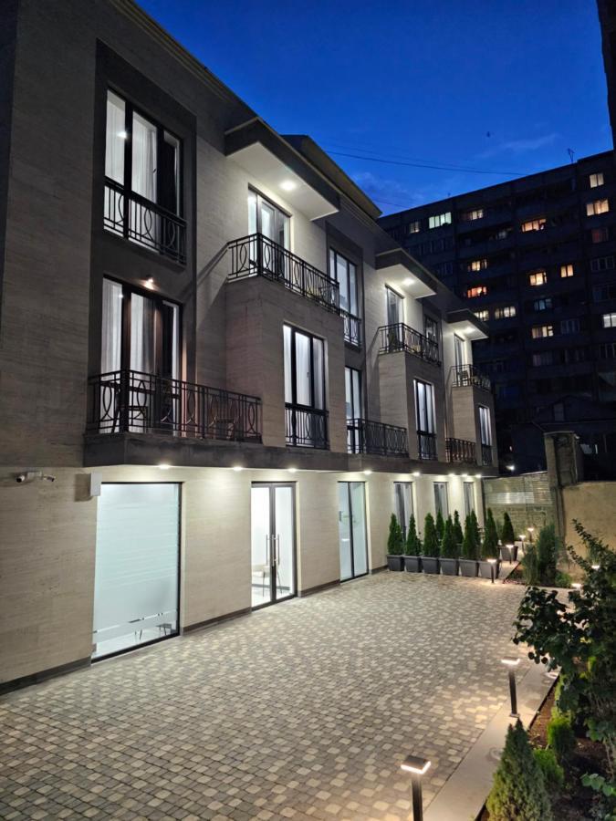 Orion Aparthotel Jerevan Buitenkant foto