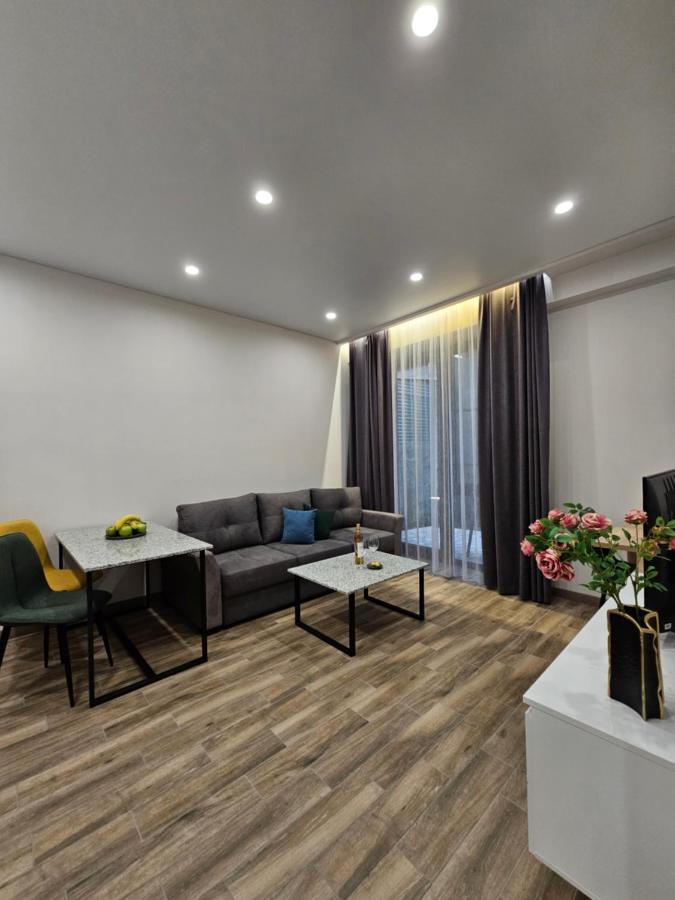Orion Aparthotel Jerevan Buitenkant foto